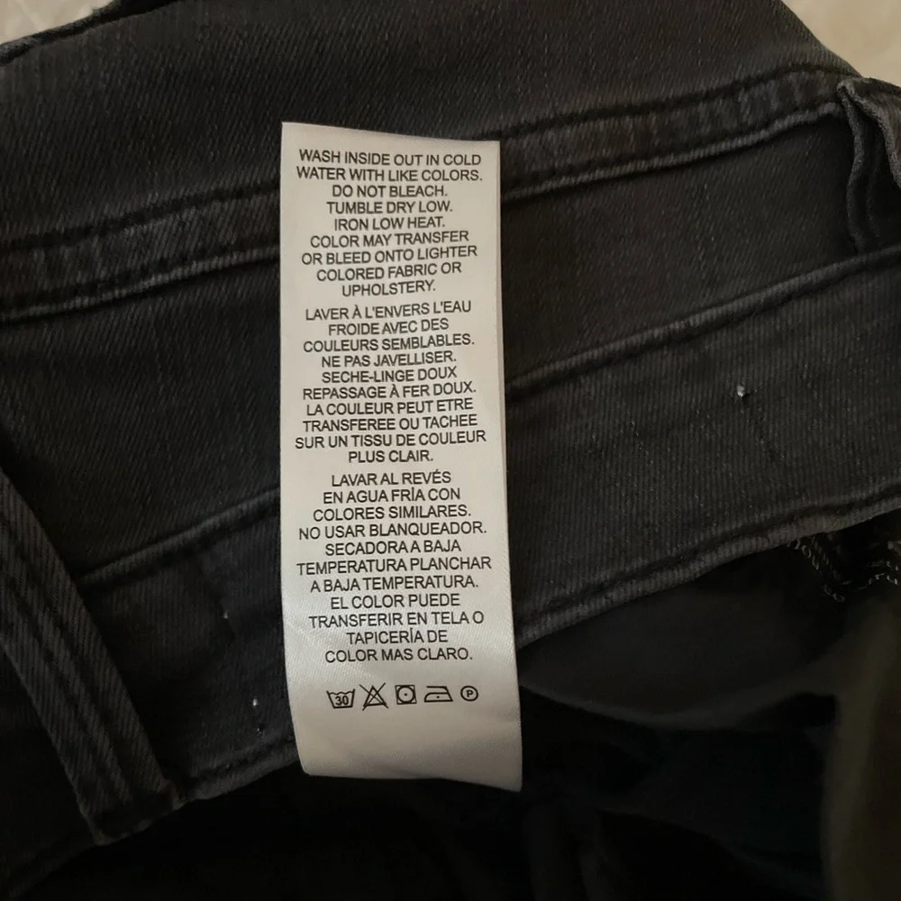 FRAME Denim Le High Skinny Jeans in Billups Chew Black Wash High Rise Size 26